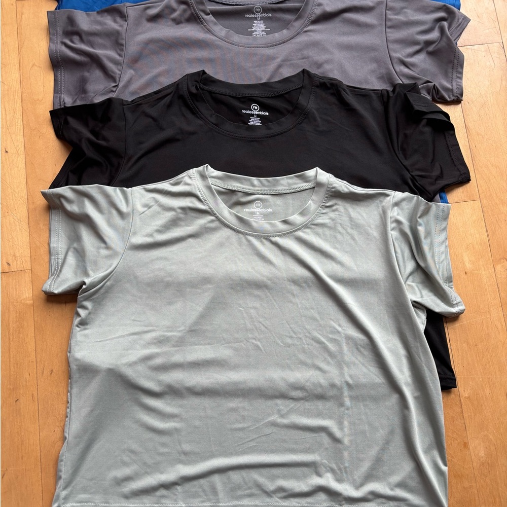 Women’s cropped workout tops